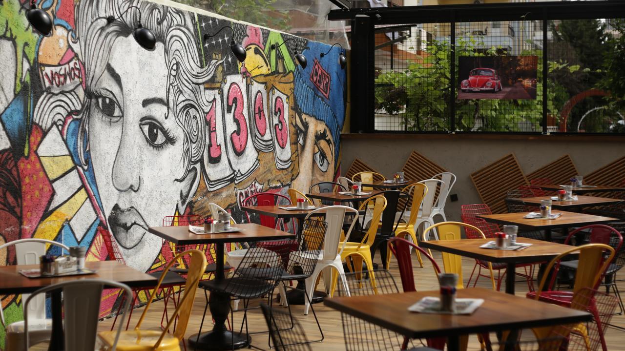 Voswos Garage Coffee Hotel Antalya Eksteriør bilde