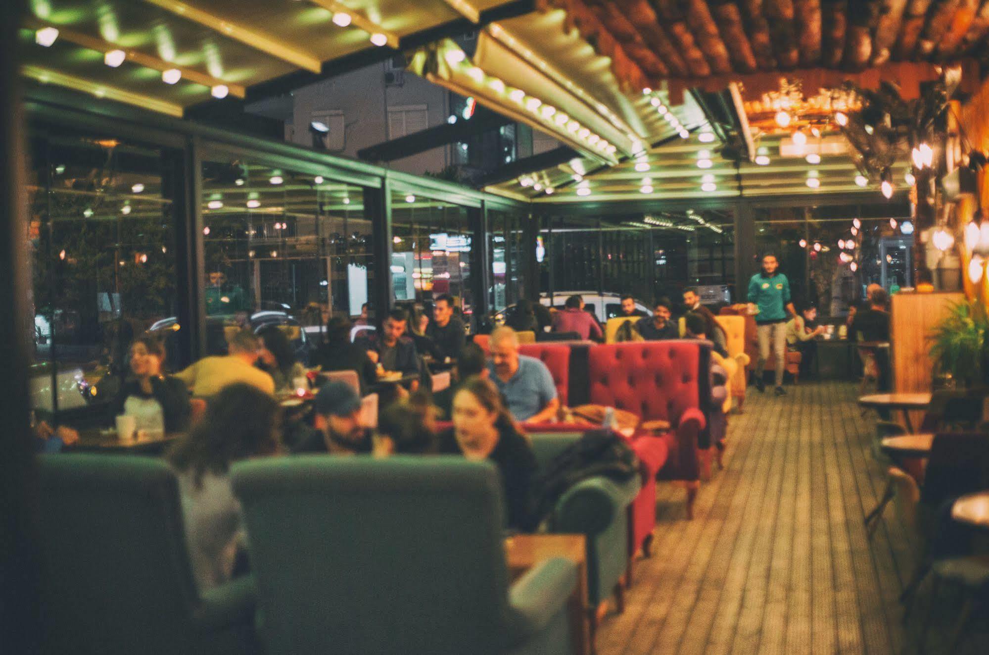 Voswos Garage Coffee Hotel Antalya Eksteriør bilde