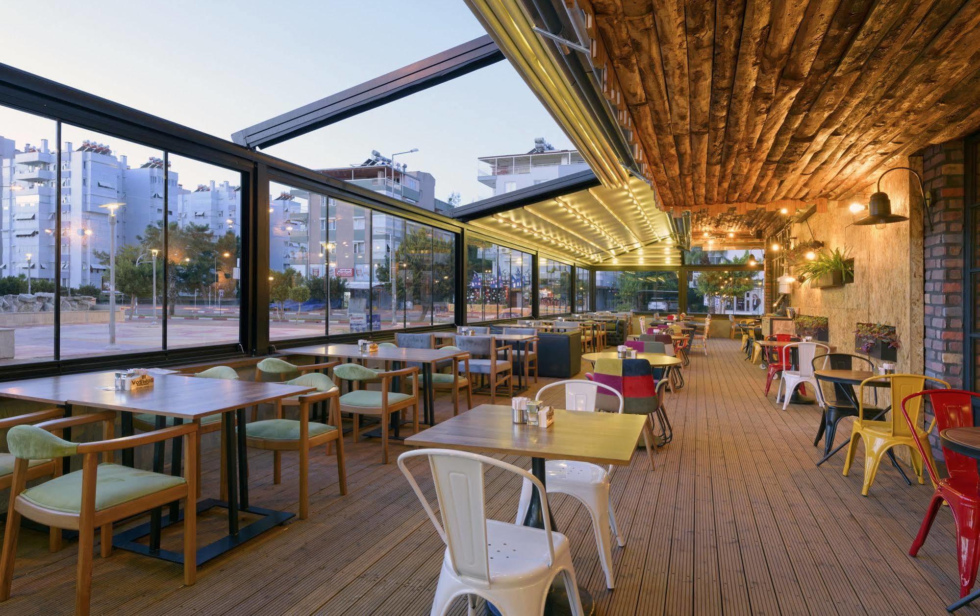 Voswos Garage Coffee Hotel Antalya Eksteriør bilde