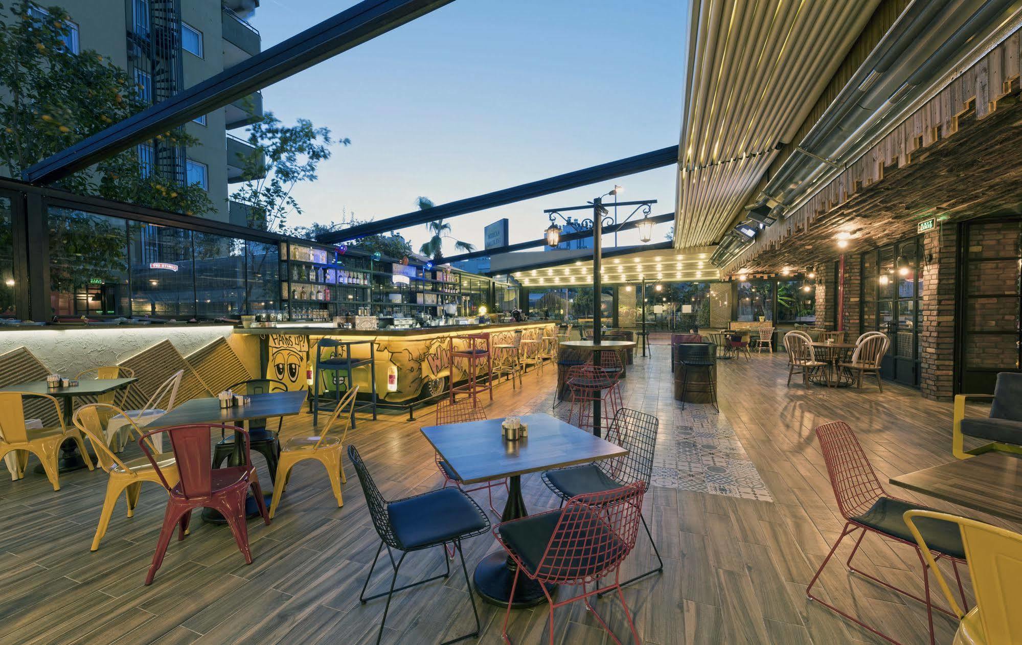 Voswos Garage Coffee Hotel Antalya Eksteriør bilde
